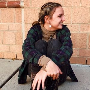 Meet your Posher, Karis